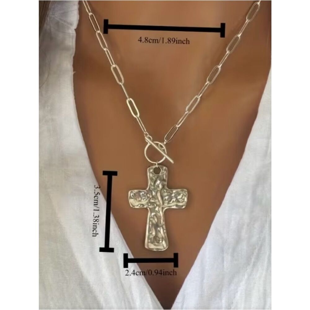 🩶 Hammered Cross Pendant Toggle Clasp Necklace - Silver Tone Paperclip Chain 🩶 - Picture 2 of 9